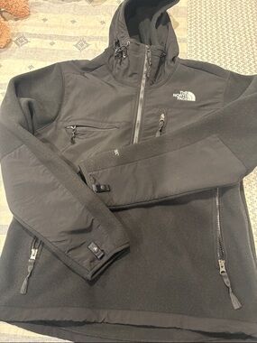 The North Face Men’s Black Hooded Hybrid Performance Jacket